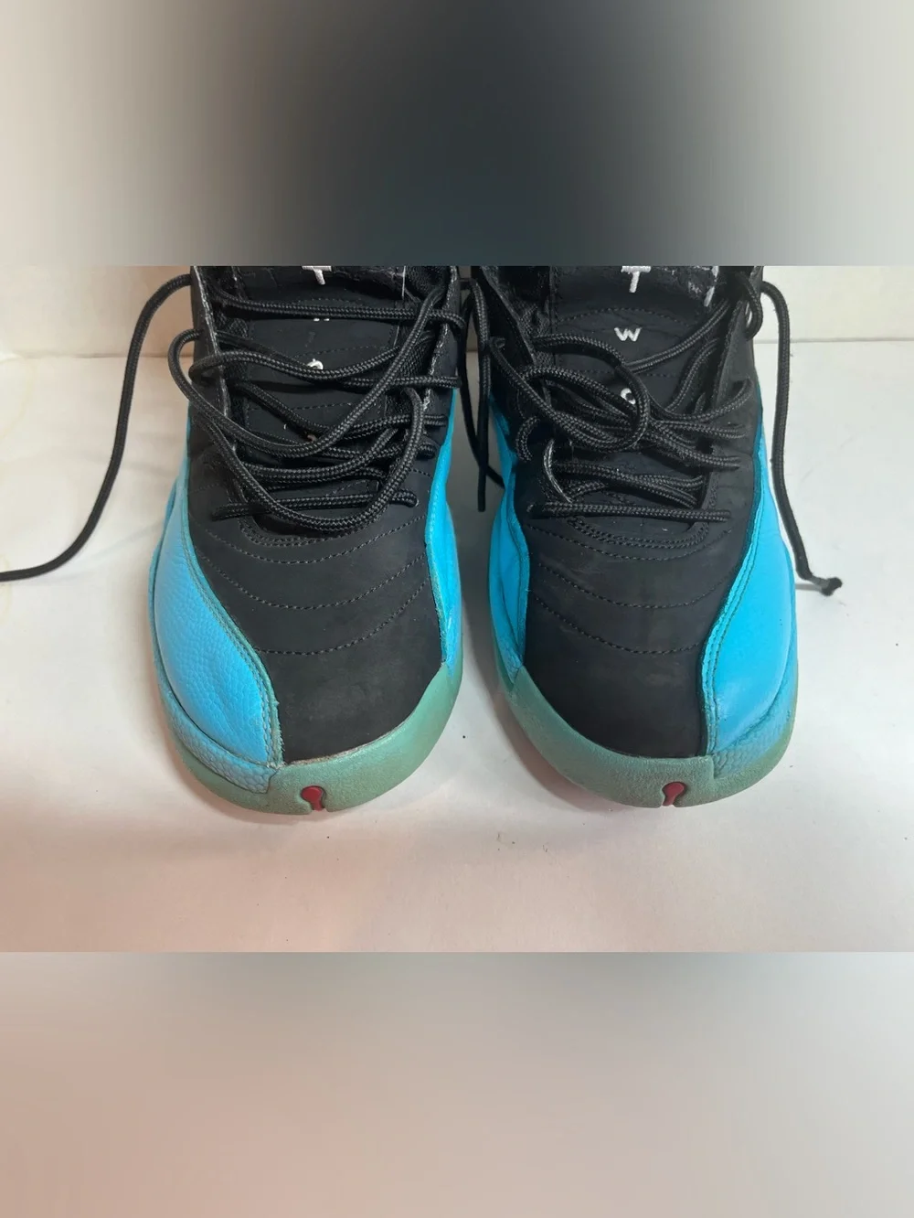 MEN'S VINTAGE 2013 AIR JORDAN RETRO GAMMA BLUE (SIZE 9.5) #13069027